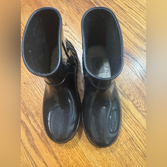 Ugg Women's Rain/ Snow Waterproof Boots Size 6 Taffy Black  Drizlita Rubber - Picture 3 of 8